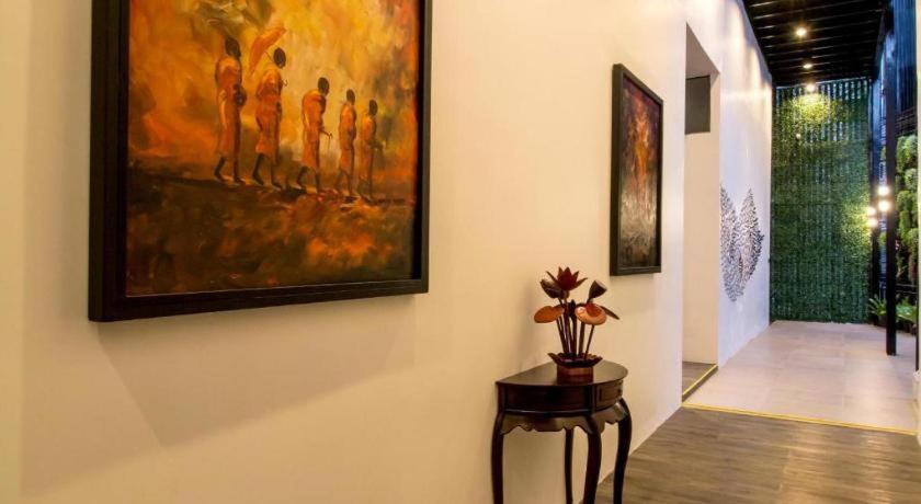 De Art Hotel Phnom Penh Exterior foto